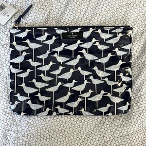 Kate Spade NWT navy seagulls pouch - never used - perfect condition